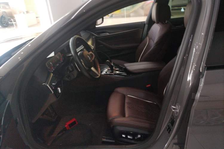 Used BMW 5 Series 2021 540i Sport Line M Sport Package Left Front Seat
