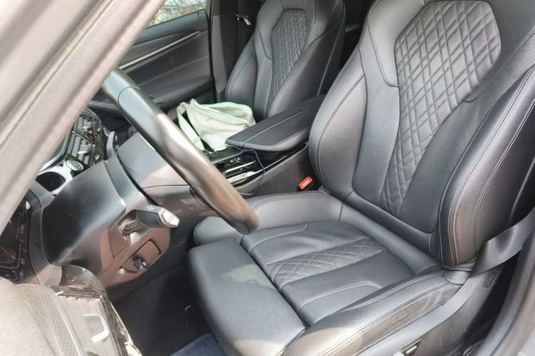 Used BMW 5 Series 2021 525i M Sport Package Left Front Seat