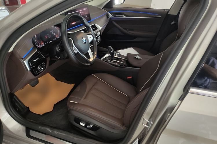 Used BMW 5 Series 2021 530Li Leading Luxury Package Left Front Seat