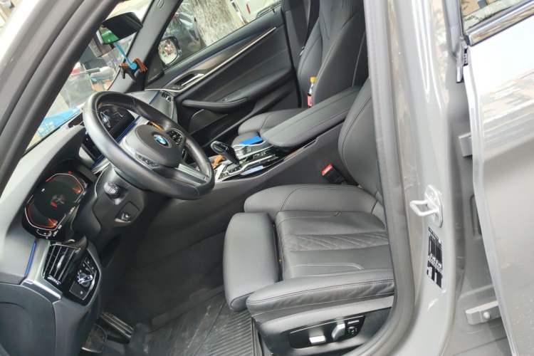 Used BMW 5 Series 2021 525i M Sport Package Left Front Seat