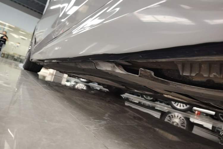 Used BMW 5 Series 2021 530Li Luxury Edition M Sport Package Left Side Sill
