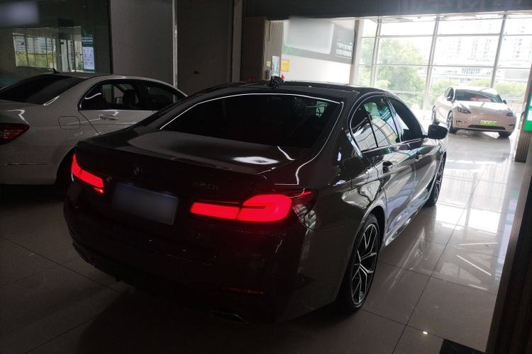 Used BMW 5 Series 2021 540i Sport Line M Sport Package Rear Right 45 Deg