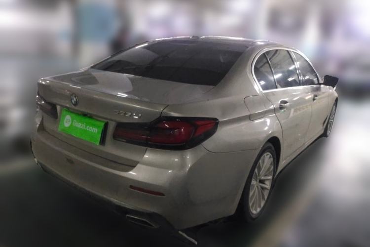 Used BMW 5 Series 2021 525Li Luxury Package Rear Right 45 Deg
