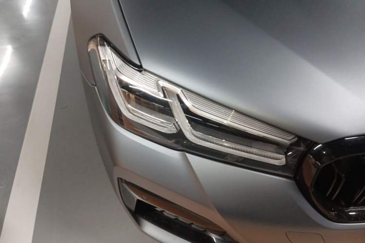 Used BMW 5 Series 2021 530i M Sport Package Right Front Headlight
