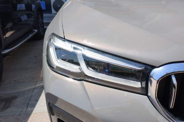 Used BMW 5 Series 2021 525i M Sport Package Right Front Headlight