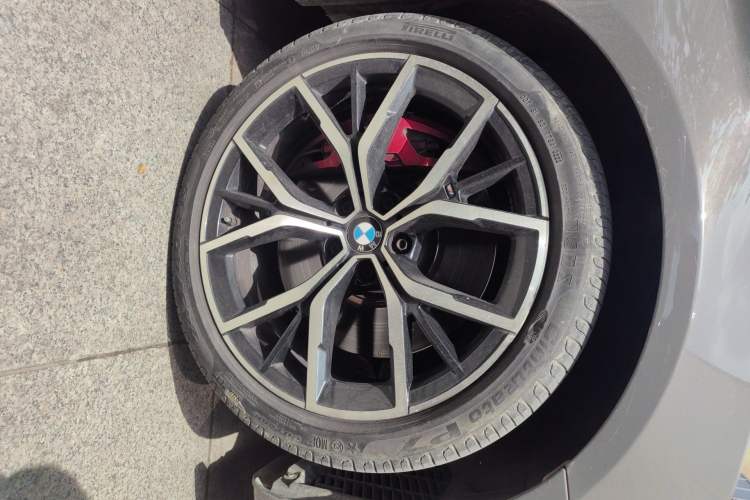 Used BMW 5 Series 2021 540i Sport Line M Sport Package Right Front Wheel Hub