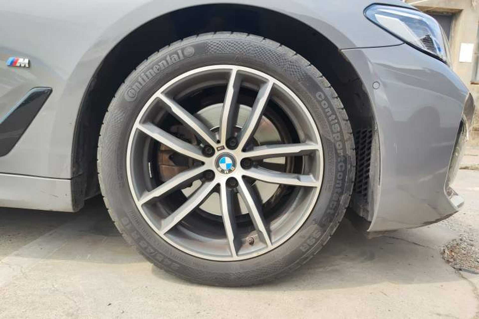 Used BMW 5 Series 2021 525i M Sport Package Right Front Wheel Hub