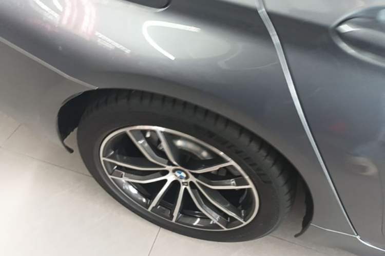 Used BMW 5 Series 2021 525i M Sport Package Right Rear Wheel Hub