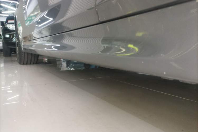 Used BMW 5 Series 2021 540i Sport Line M Sport Package Right Side Sill
