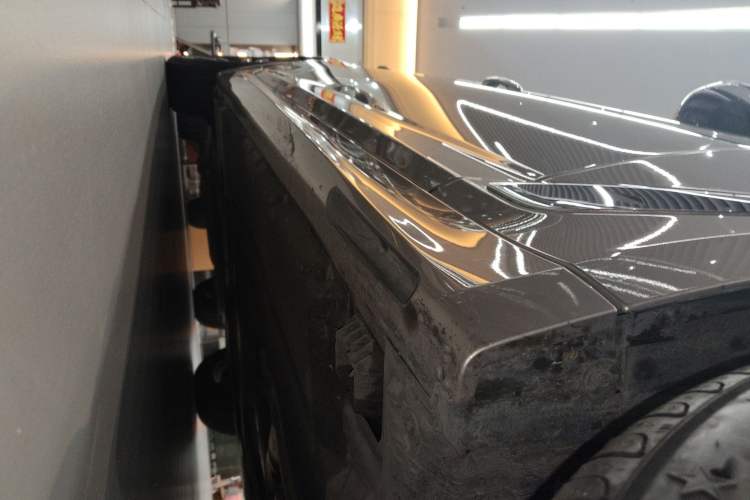 Used BMW 5 Series 2021 Facelifted 525Li M Sport Package Right Side Sill