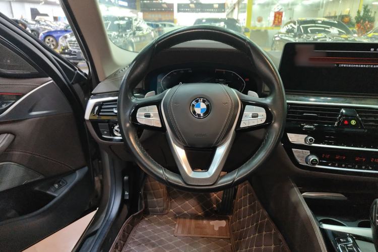 Used BMW 5 Series 2021 530Li Leading Luxury Package Steering Wheel