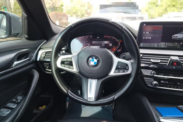 Used BMW 5 Series 2021 525i M Sport Package Steering Wheel