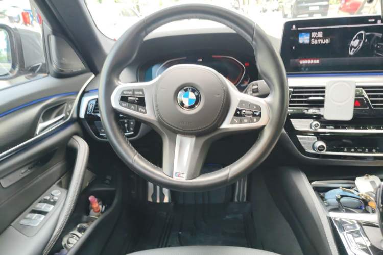 Used BMW 5 Series 2021 525i M Sport Package Steering Wheel