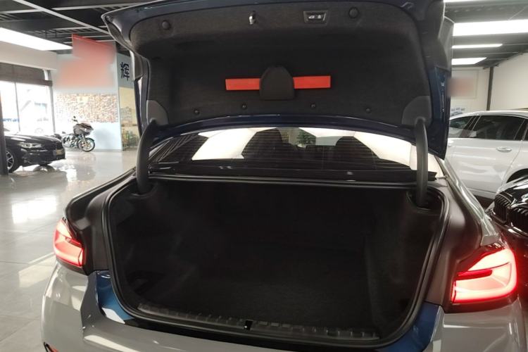 Used BMW 5 Series 2021 530Li Luxury Edition M Sport Package Trunk
