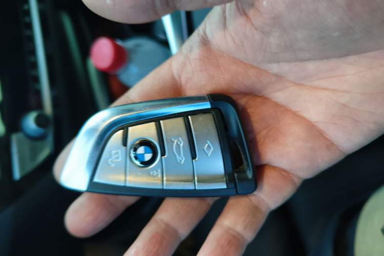 Used BMW 5 Series 2021 530i M Sport Package Vehicle Key
