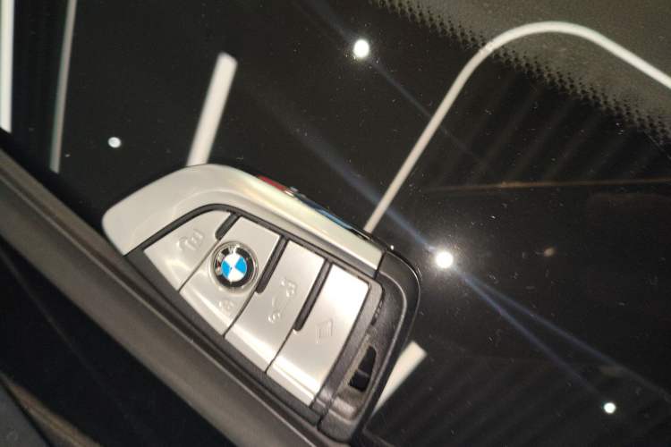 Used BMW 5 Series 2021 Facelifted 525Li M Sport Package Vehicle Key
