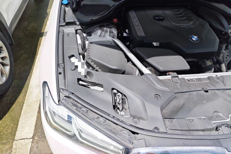 Used BMW 5 Series 2021 525Li Luxury Package Engine Bay Right