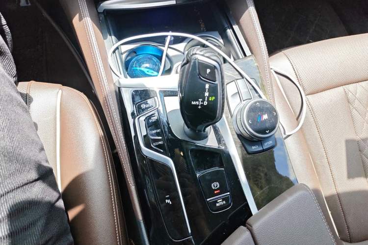 Used BMW 5 Series 2021 525Li Luxury Package Gear Lever