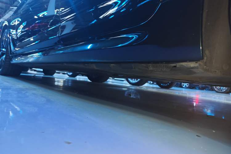 Used BMW 5 Series 2021 540i Sport Line M Sport Package Left Side Sill