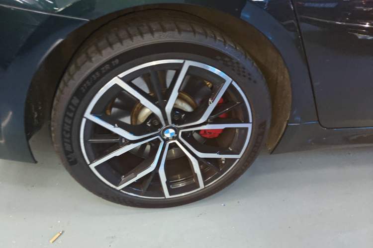 Used BMW 5 Series 2021 540i Sport Line M Sport Package Right Rear Wheel Hub
