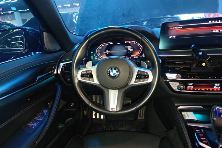 Used BMW 5 Series 2021 540i Sport Line M Sport Package Steering Wheel
