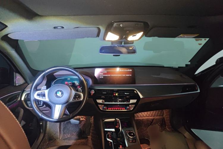 Used BMW 5 Series 2021 Restyled 530Li Luxury Edition M Sport Package Center Console