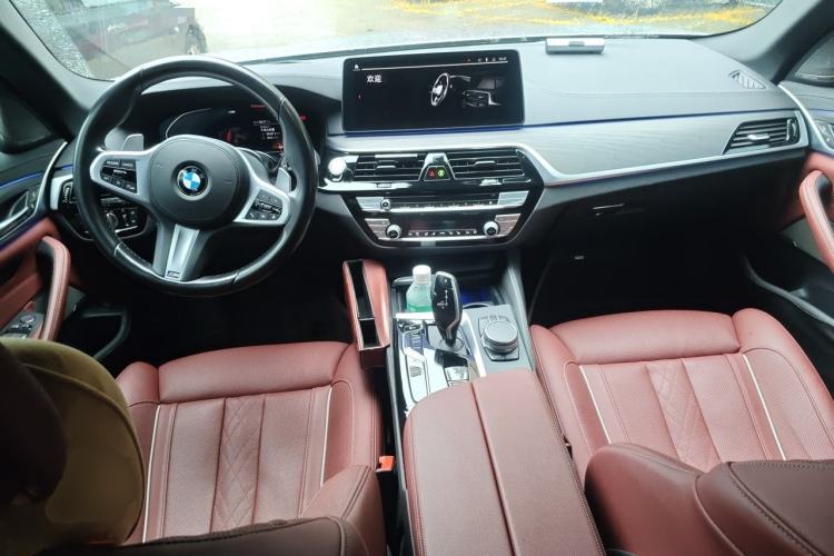 Used BMW 5 Series 2021 530Li Leading Model M Sport Package Center Console
