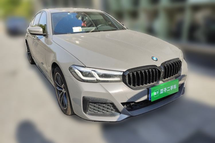 Used BMW 5 Series 2021 525i M Sport Package Front Right 45 Deg