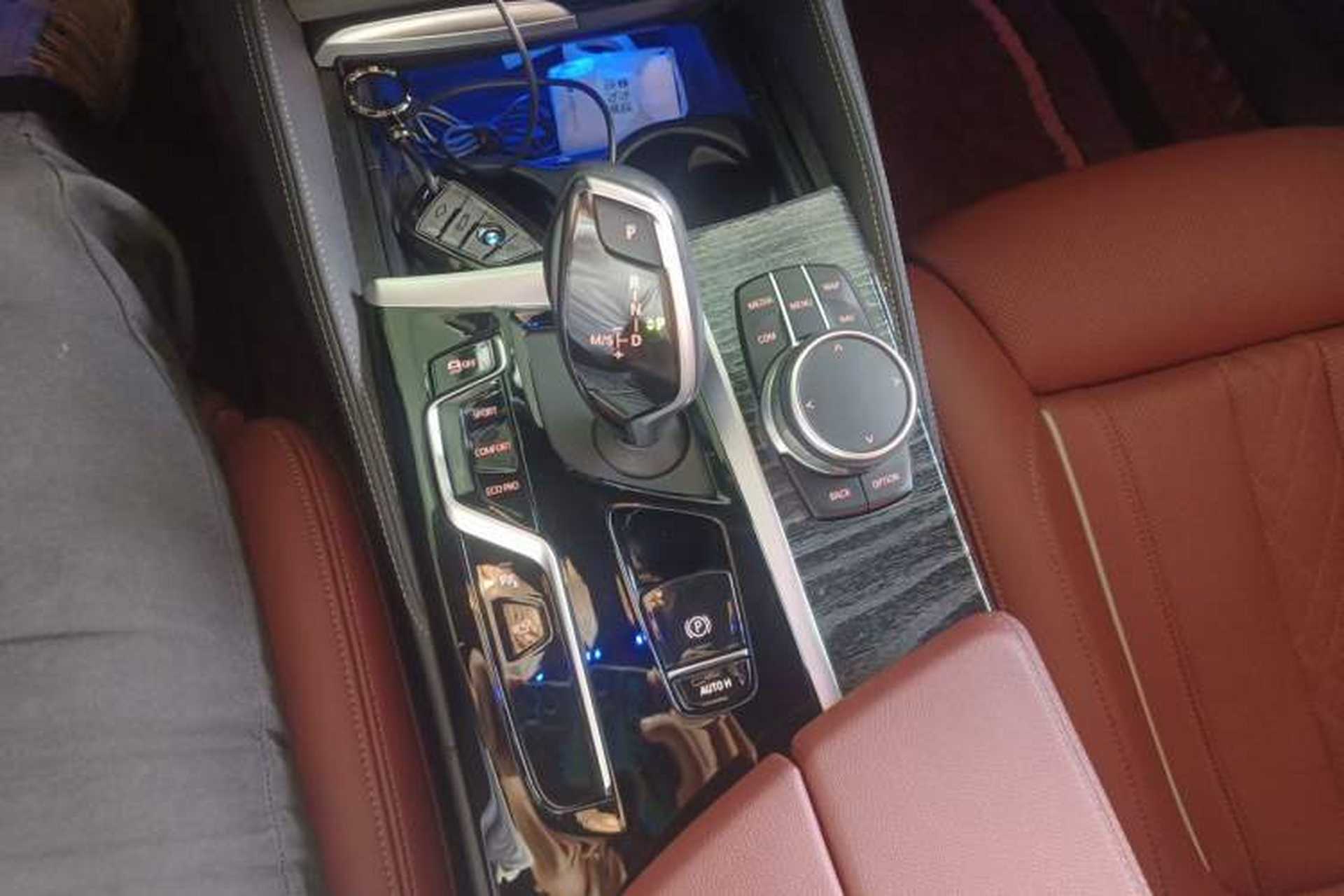 Used BMW 5 Series 2021 Updated 530Li Luxury Package Premium Edition Gear Lever