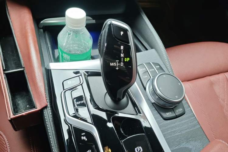 Used BMW 5 Series 2021 530Li Leading Model M Sport Package Gear Lever