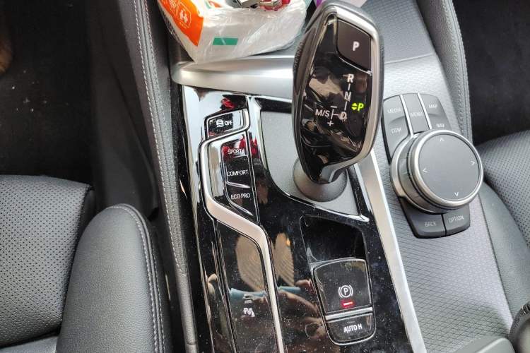 Used BMW 5 Series 2021 525i M Sport Package Gear Lever