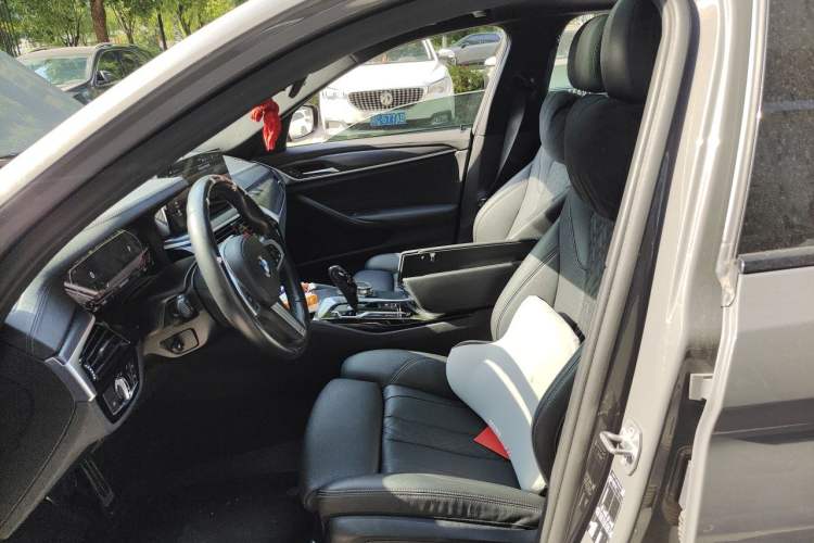 Used BMW 5 Series 2021 525i M Sport Package Left Front Seat