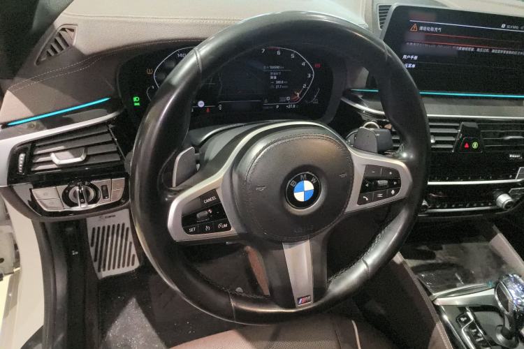 Used BMW 5 Series 2021 Facelifted 530Li Leading Edition M Sport Package Steering Wheel