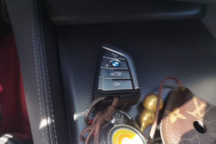 Used BMW 5 Series 2021 525i M Sport Package Vehicle Key