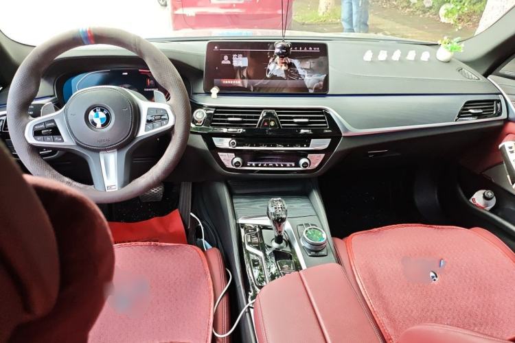 Used BMW 5 Series 2021 530Li Luxury Edition Premium Package Center Console