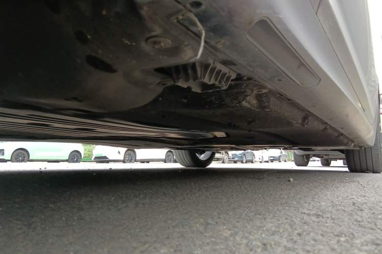 Used BMW 5 Series 2021 525Li M Sport Package Chassis Front Left