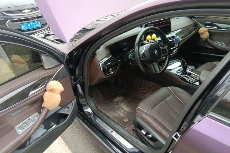 Used BMW 5 Series 2021 525Li M Sport Package Driver Seat