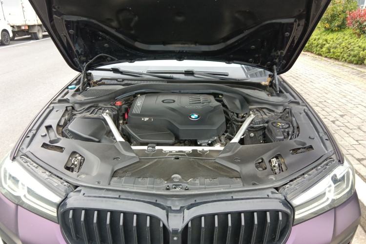 Used BMW 5 Series 2021 525Li M Sport Package Engine Bay