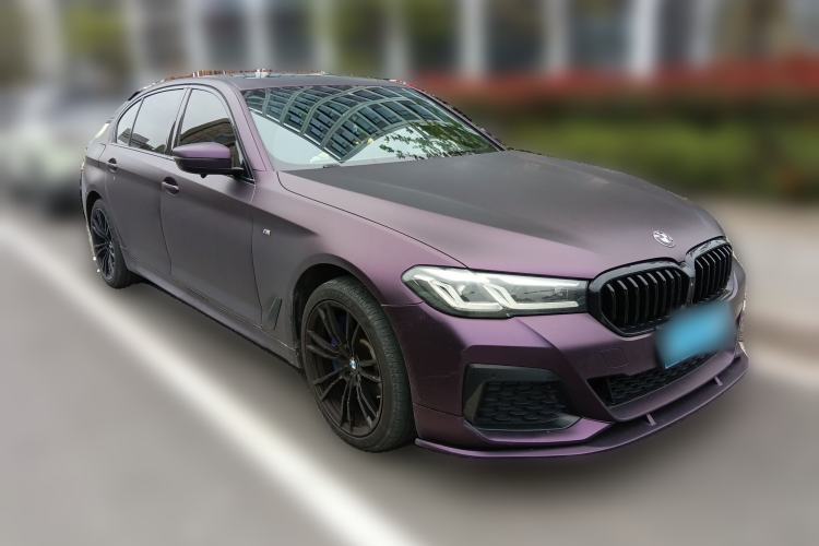 Used BMW 5 Series 2021 525Li M Sport Package Front Right 45 Deg