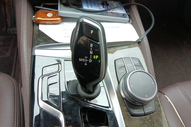 Used BMW 5 Series 2021 525Li M Sport Package Gear Lever