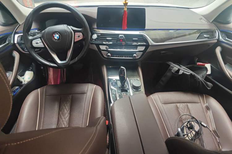 Used BMW 5 Series 2021 525Li Luxury Package Center Console