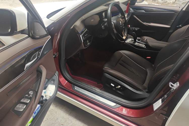 Used BMW 5 Series 2021 525Li Luxury Package Driver Seat
