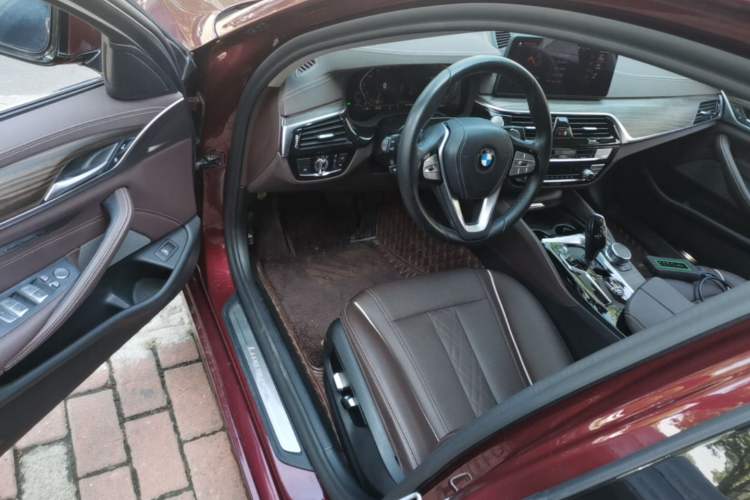 Used BMW 5 Series 2021 530Li Leading Luxury Package Driver Seat