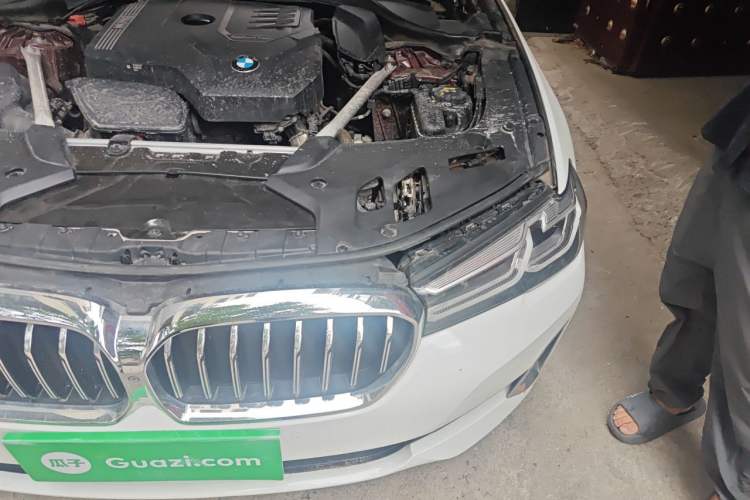 Used BMW 5 Series 2021 525Li Luxury Package Engine Bay Left