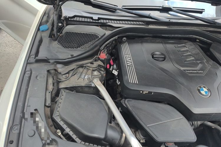 Used BMW 5 Series 2021 Facelifted 530Li Leading Edition M Sport Package Engine Bay Right