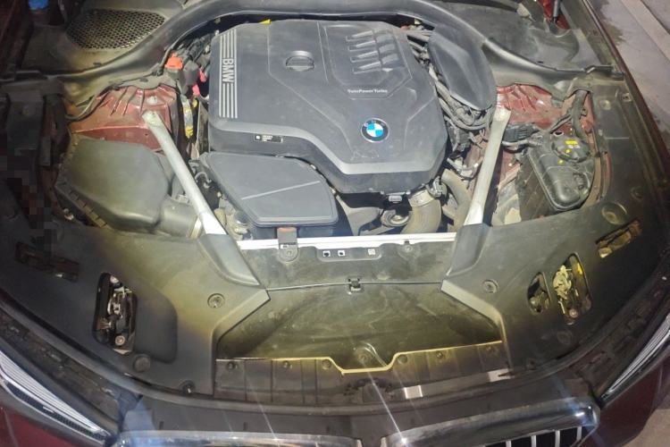 Used BMW 5 Series 2021 525Li M Sport Package Engine Bay