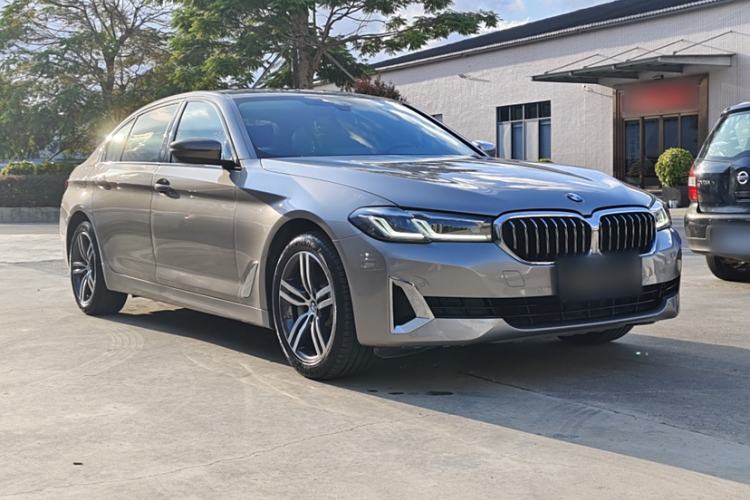 Used BMW 5 Series 2021 Restyled 530Li Leading Edition Luxury Package Exterior 3