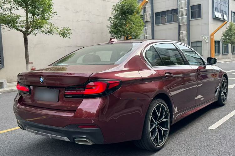 Used BMW 5 Series 2021 530Li Luxury Edition M Sport Package Exterior 3