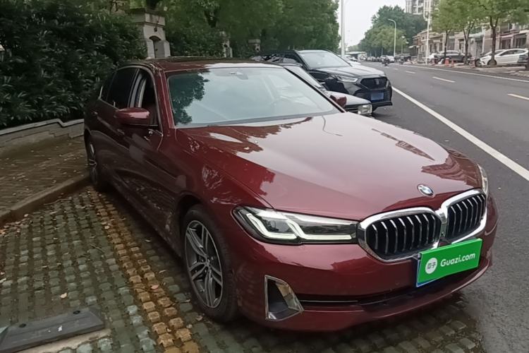 Used BMW 5 Series 2021 530Li Leading Luxury Package Front Right 45 Deg