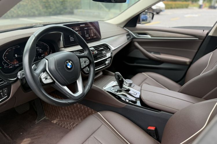 Used BMW 5 Series 2021 530Li Leading Luxury Package Interior 3